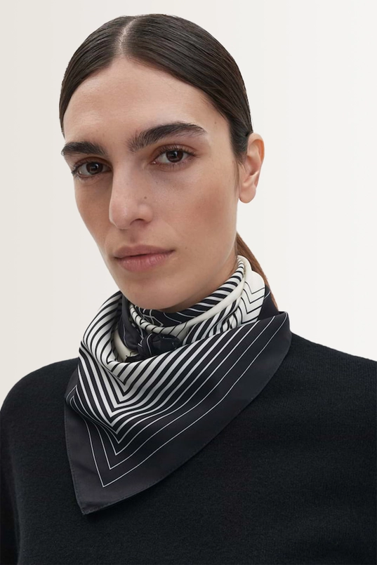 Satijnen shawl met grafische print Balua scarf Someday