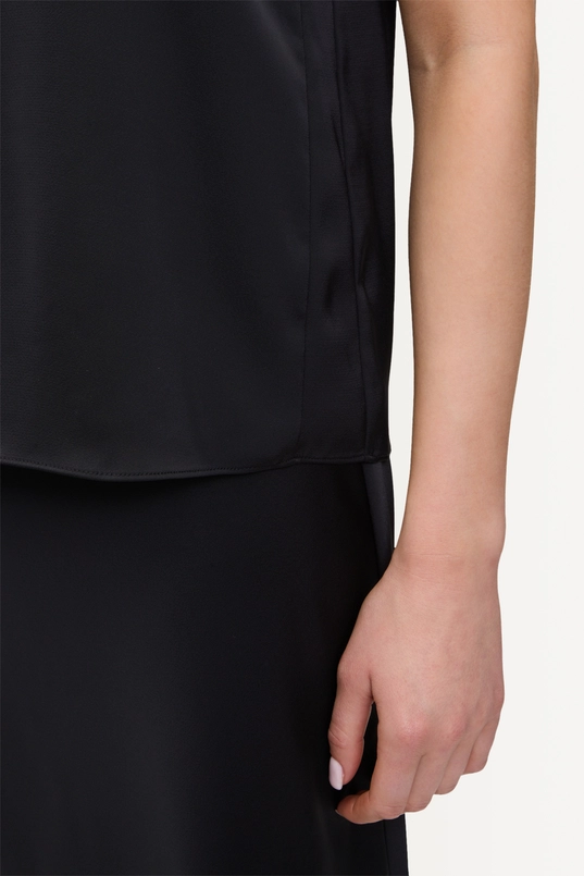 Satijnglans blouse met V-hals Vera Mont