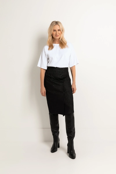 Semi-oversized T-shirt