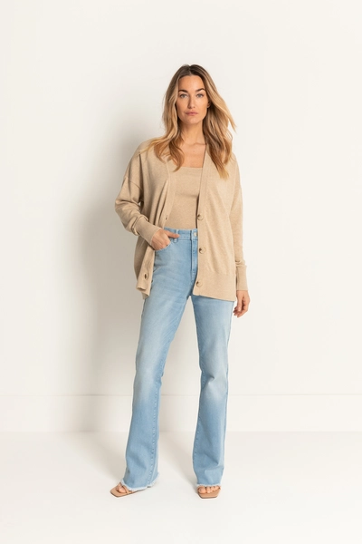 Semi-oversized vest