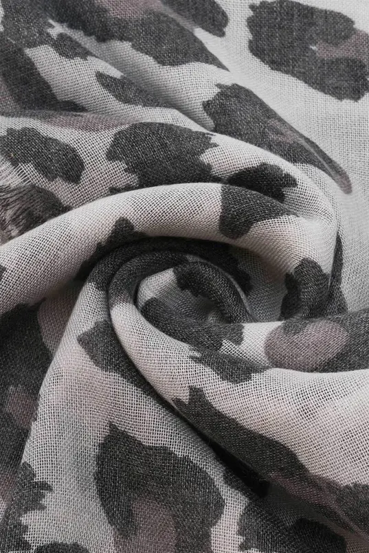 Shawl met grafische dierenprint FRAAS