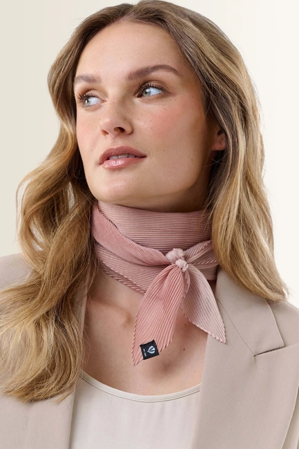 Shawl met subtiel kleurverloop Fraas