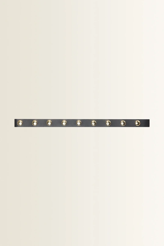 Smalle leren riem met bolvormige studs