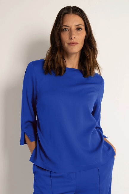 Soepele blouse met splitjes