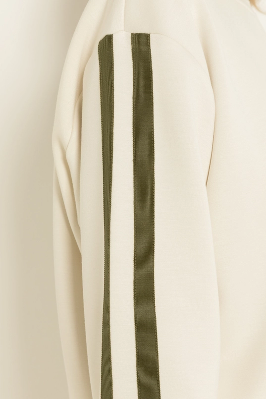 Sweater met contraststrepen