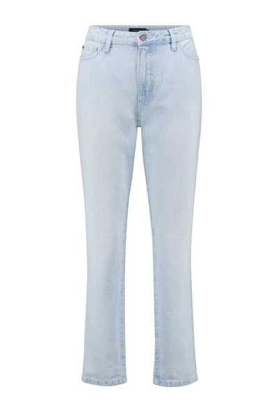 Tapered Tammy Jeans