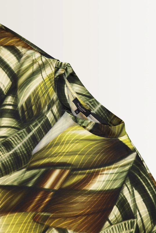 Top botanische print en keyhole-hals