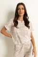 Top met slangenprint