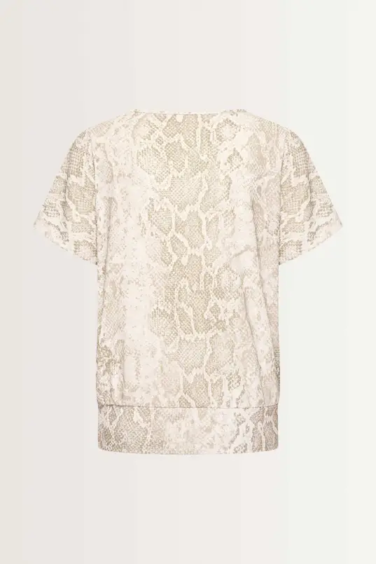 Top met slangenprint