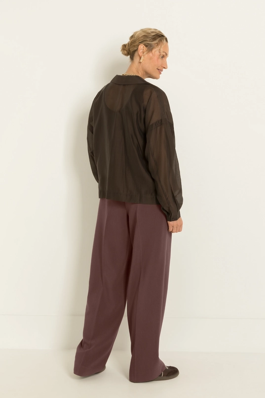 Transparante blouse met brede kraag