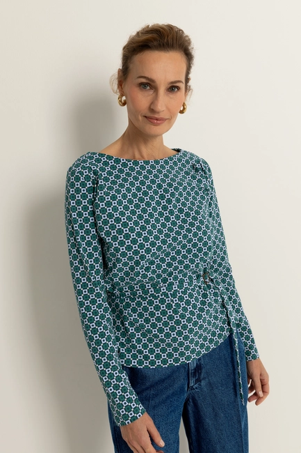 Travel top met print en ceintuurdetail