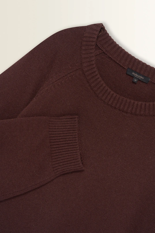 Trui met cashmere en afgeronde zoom