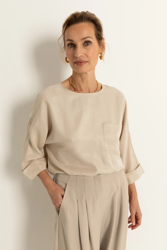 Vleermuismouw blouse met borstzak