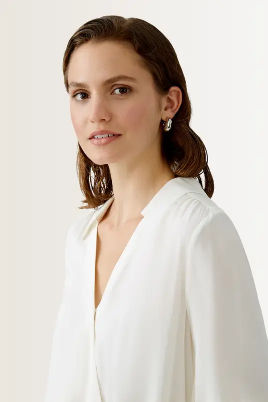 Wikkelblouse met smokdetails OUI