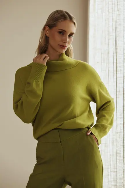 Wol-cashmere trui met coldetail