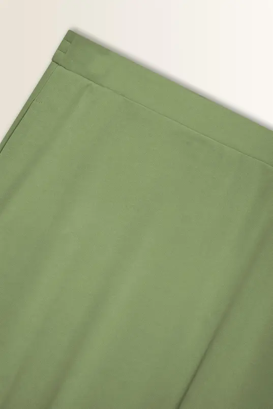 Zachtvallende rok met elastische taille