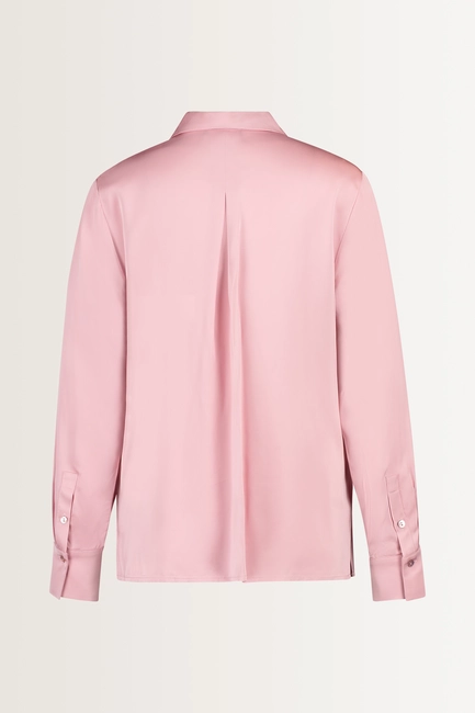 Zijdezachte blouse met borstzakken