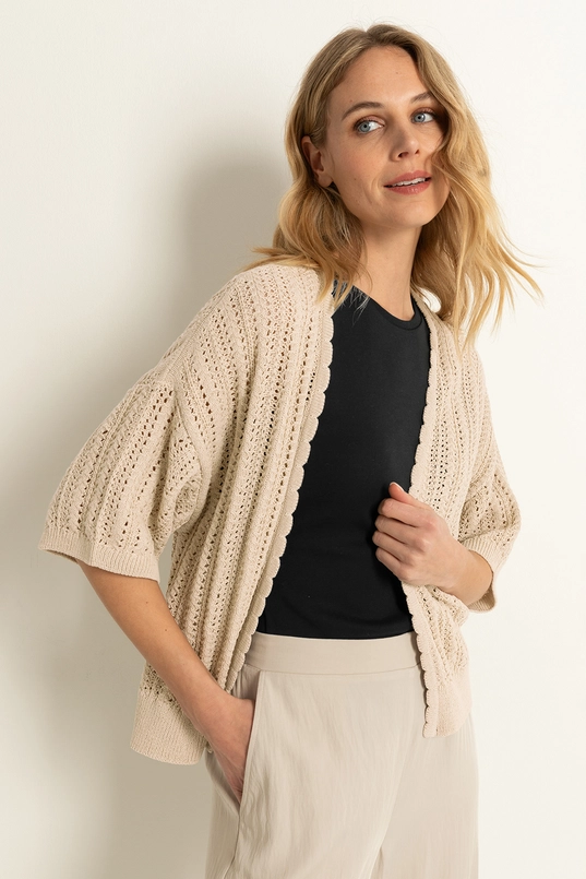 Zomervest met geschulpte boorden